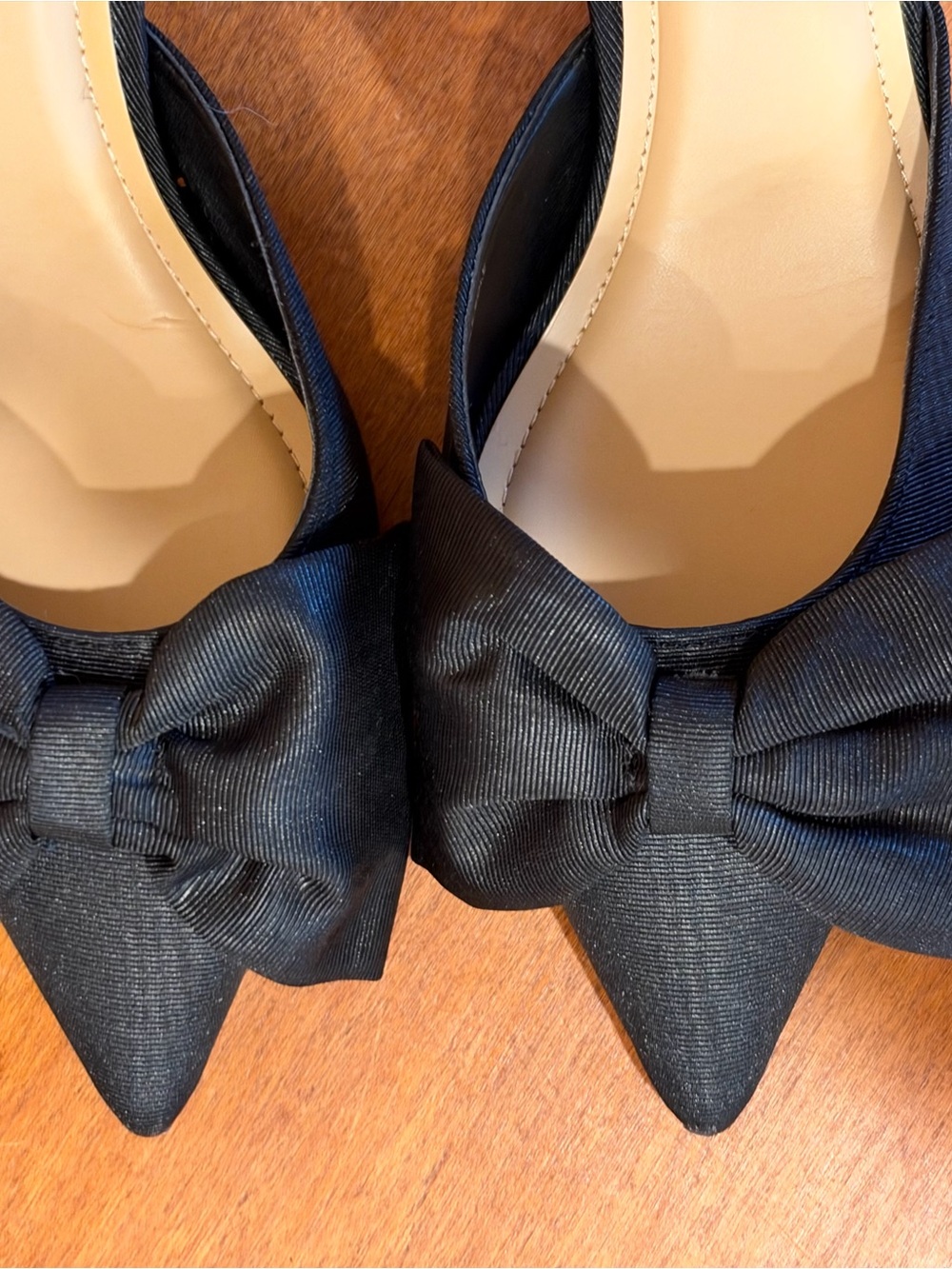 Bow-Accent Black Pointed-Toe Kitten Heel Mules - Picture 2 of 4